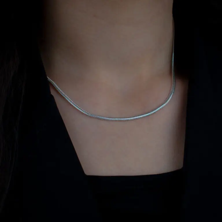 گردنبند اسپرت نقره مدل هرینگبون باریک