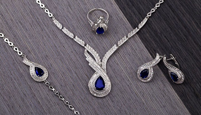 جدیدترین سرویس‌ های نقره سال ۲۰۲۵